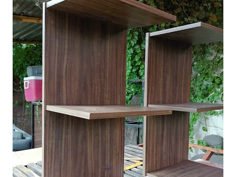 Vitrinas de madera en café México RZ MUEBLES EN TU ESPACIO