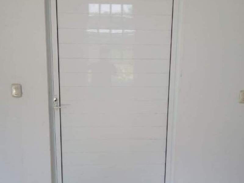 Puerta para baño en Coyutla