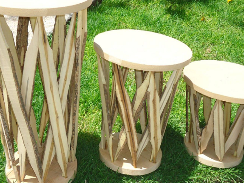 Estante de madera clara Ixtacuixtla