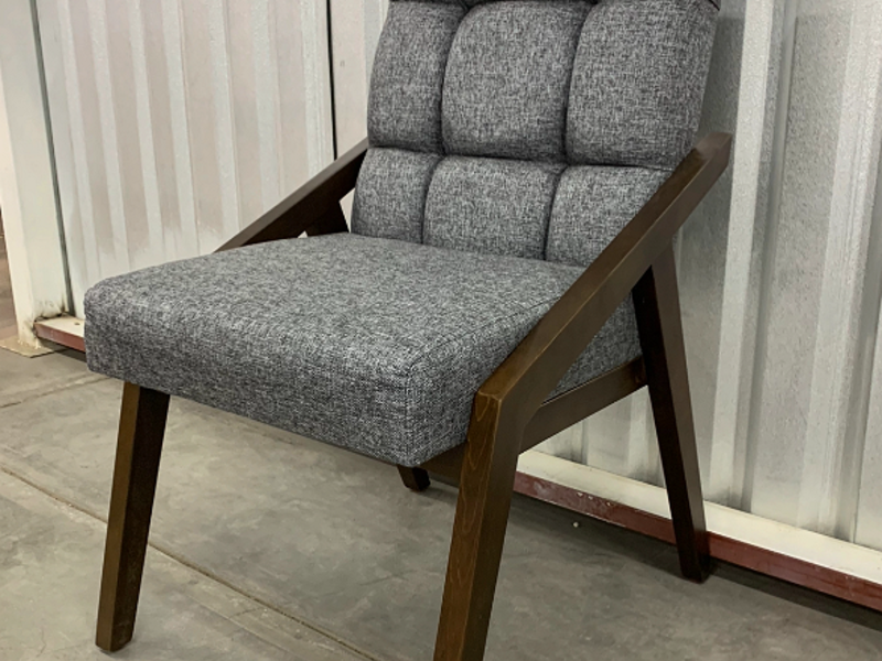 Silla color gris con café Durango