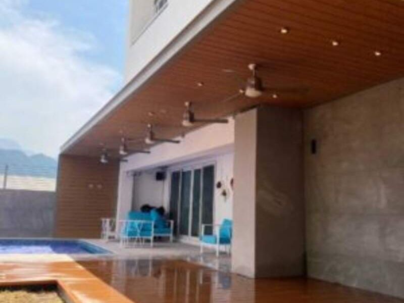 Piso área Social Alberca en Monterrey