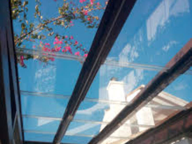  Vidrio Laminado y de Seguridad