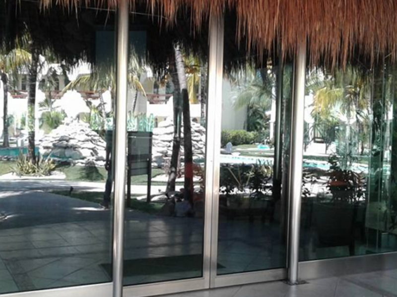 Puerta Corrediza M2 Cancún