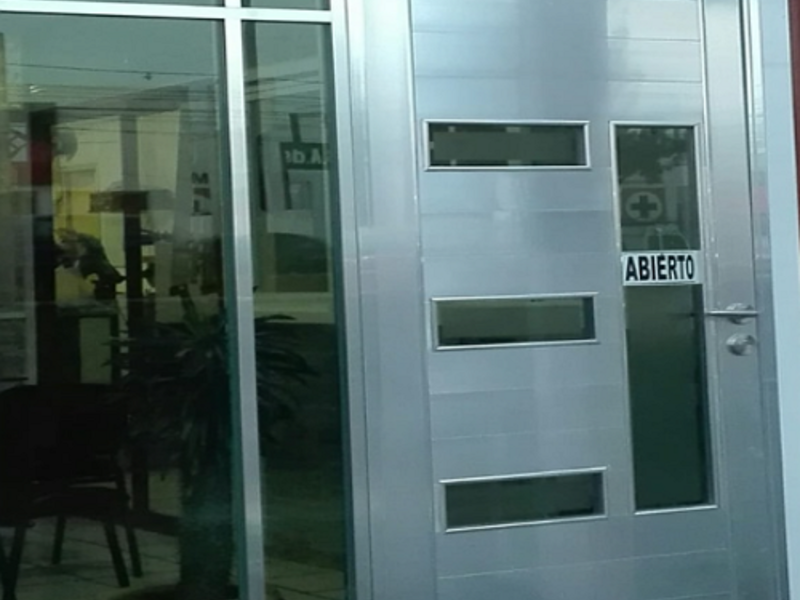 Puerta de aluminio M1 Querétaro
