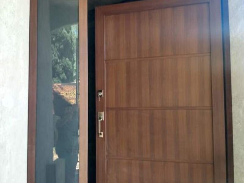 Puerta de aluminio CDMX