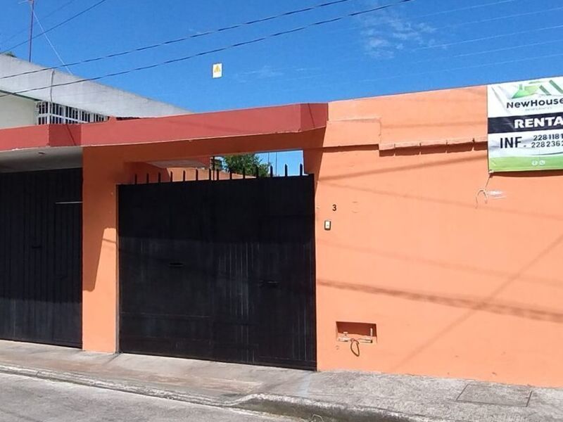 Renta bodega Rafael Lucio
