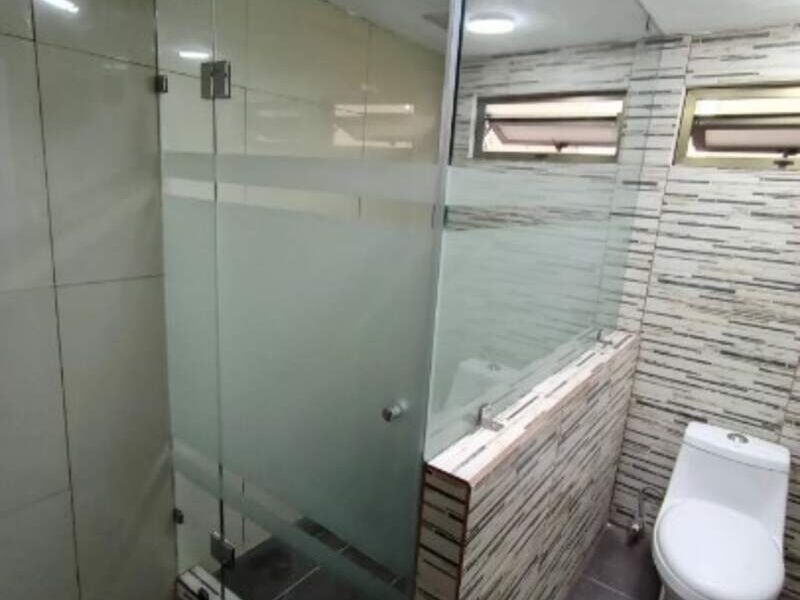 Cancel de baño en México