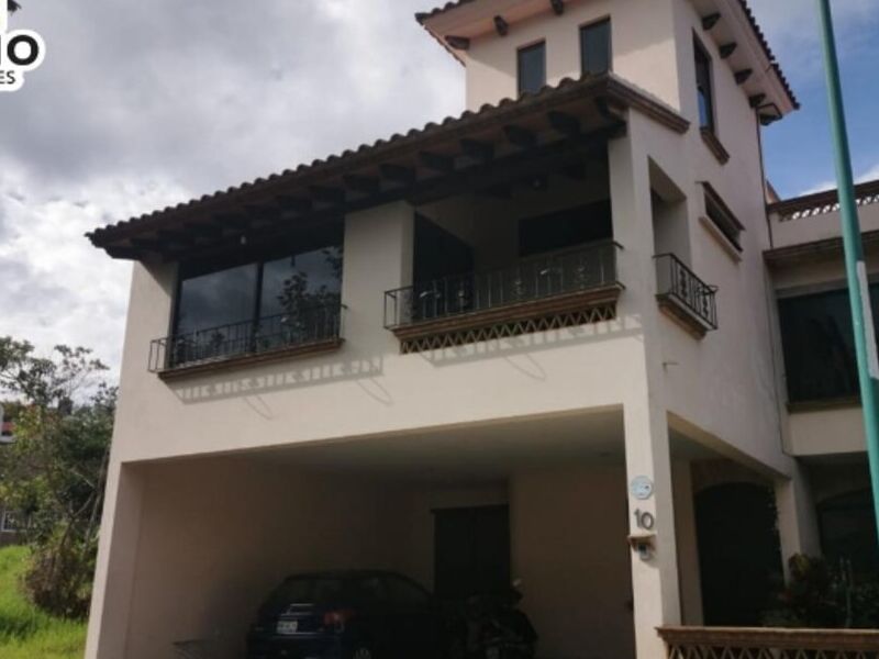 Venta casa Fracc. Real Bosque