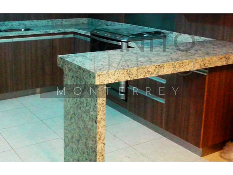 Mesón beige de granito Mexico