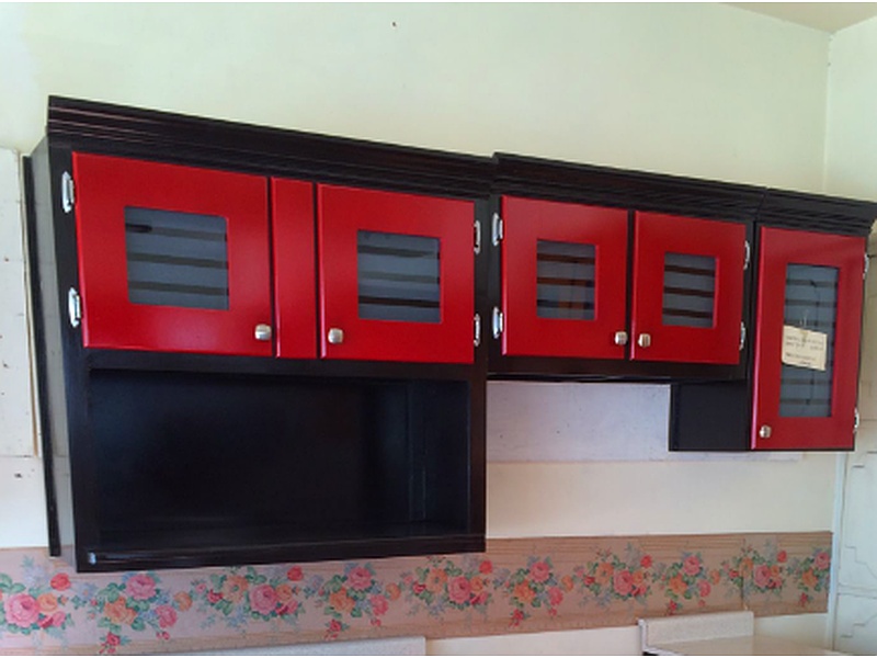 Gabinete de Cocina Color Negro y Rojo México