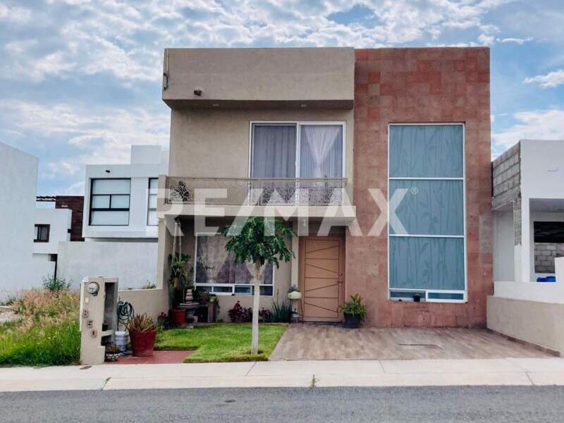 CASA VENTA Marqués Querétaro 