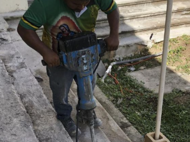 Martillo demoledor 30 kg Mérida