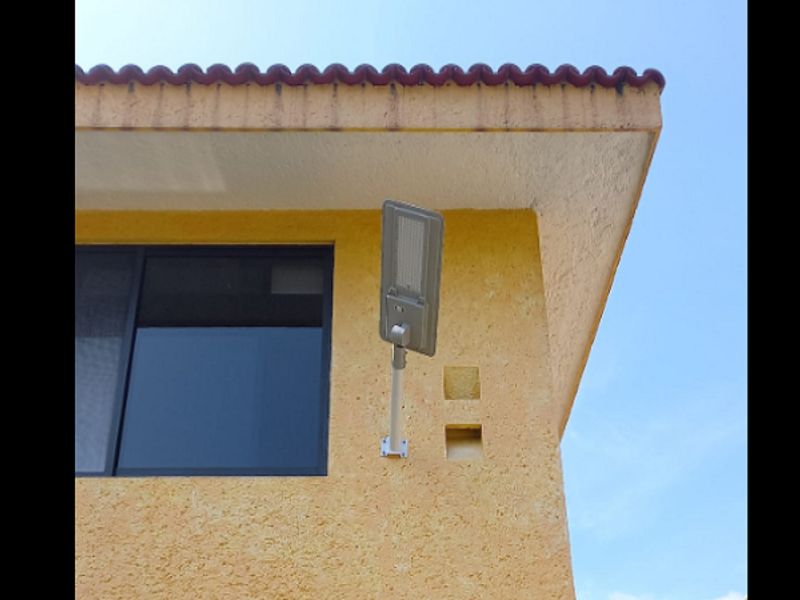 Lampara solar