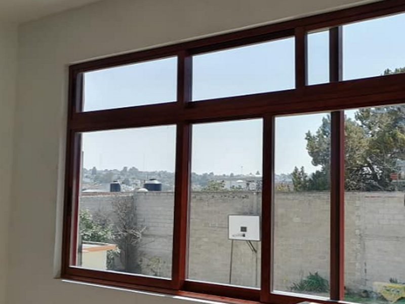Ventana corrediza con vidrio café Tlaxcala