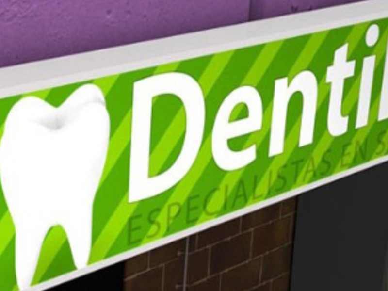 Anuncio Luminoso Dentista Mérida