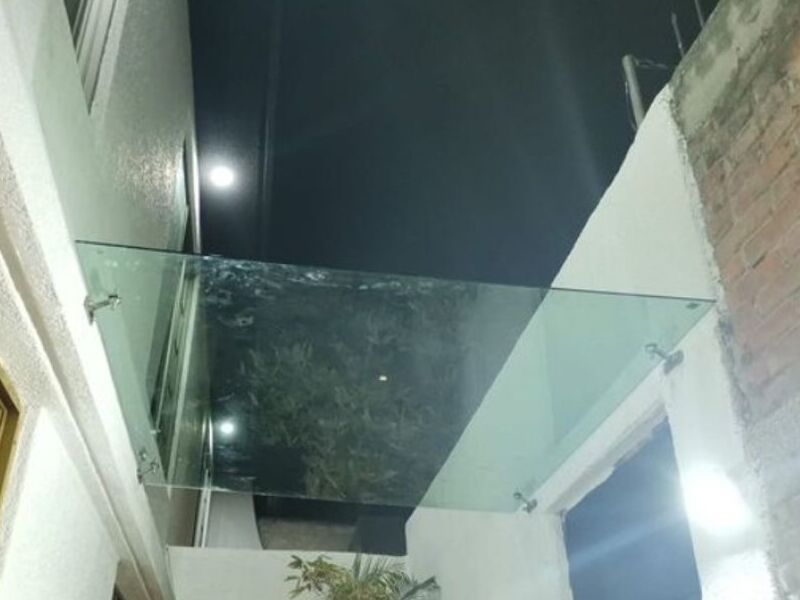 Marquesina de vidrio templado Ciudad Azteca