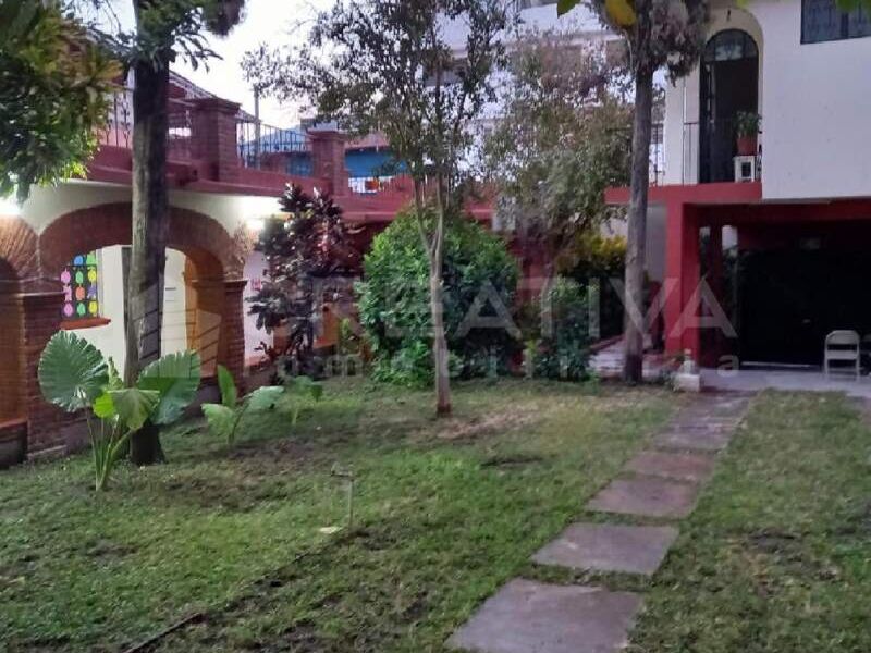 Venta casa Calle Cuahtemoc
