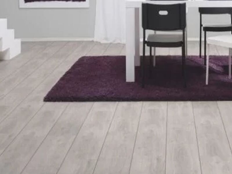 St. Moritz Oak Piso Laminado CDMX