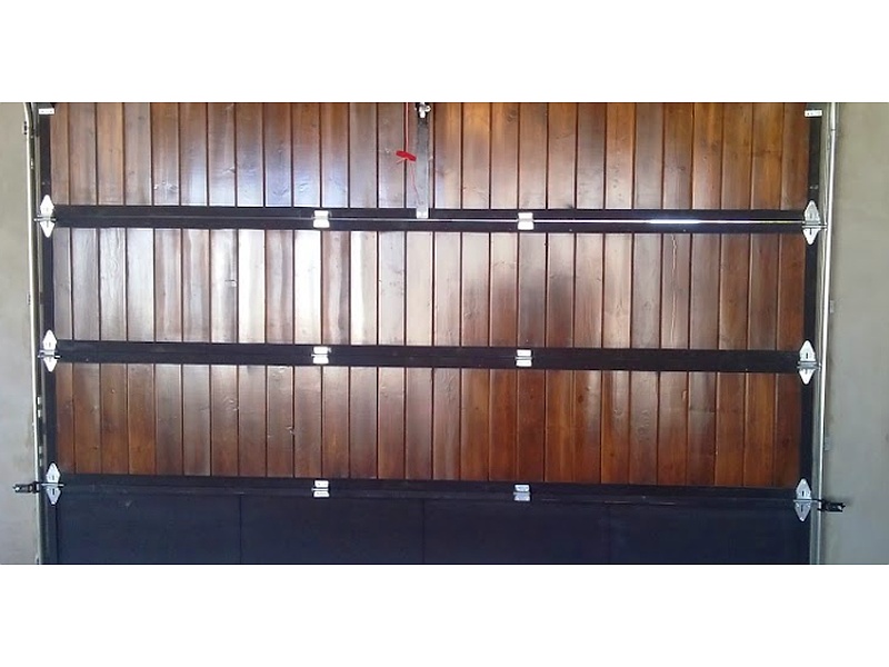 Puerta de madera para garage México