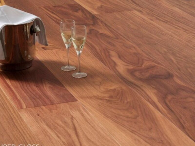 Piso de Madera Walnut Figured Gloss