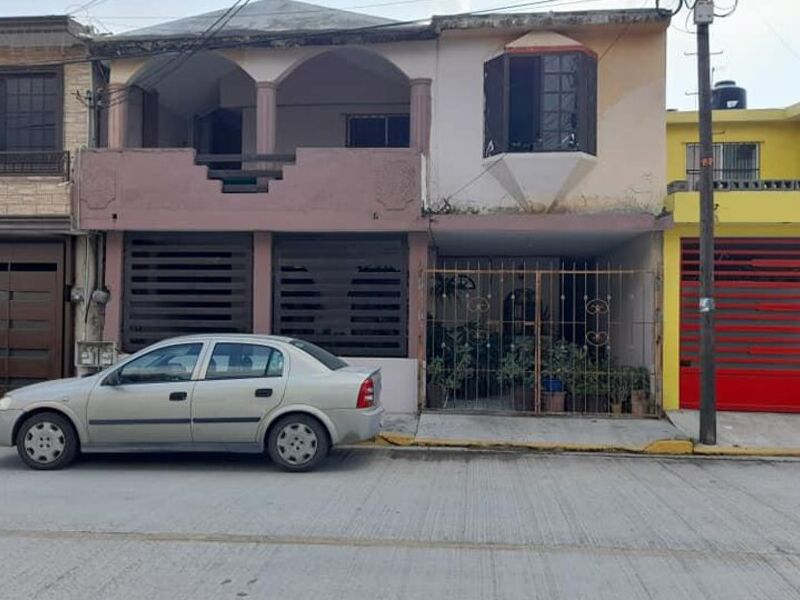 Casa  venta Delfino Madero