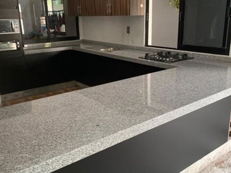 Mesón Granito silver pebble México