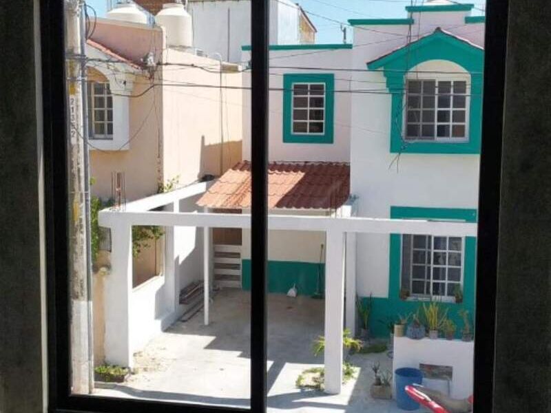 Ventanas en tono negro Ciudad del Carmen