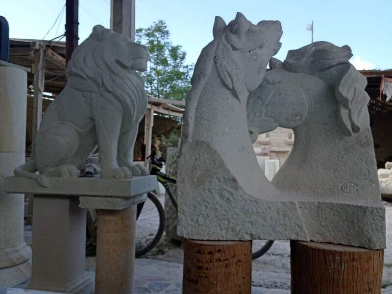Esculturas cantera caballo Mexico