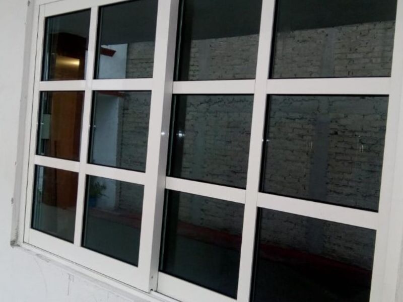 Ventana cuadriculada de aluminio Querétaro