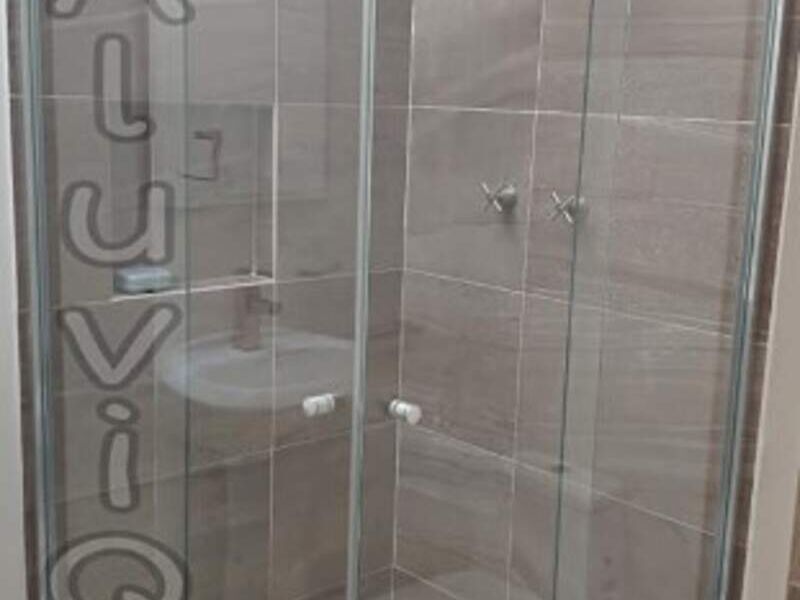 Cancel de baño tipo escuadra Querétaro