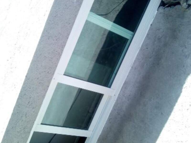 Ventana tipo guillotina México