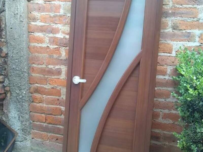 Puerta imitación madera Jalisco