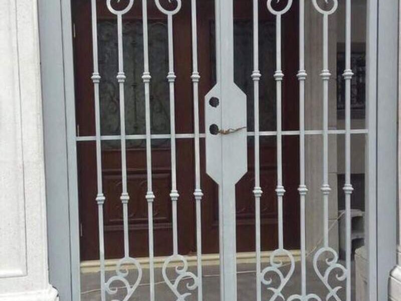 Puerta peatonal México