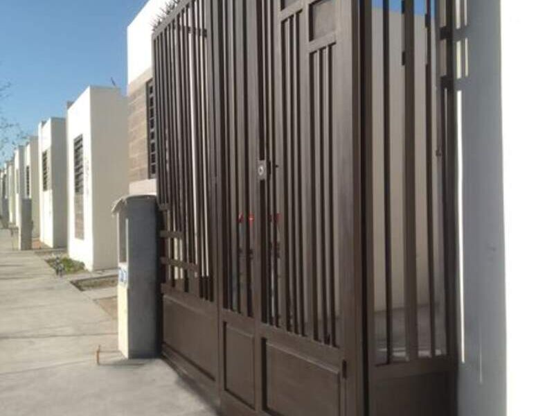 Portón abatible México