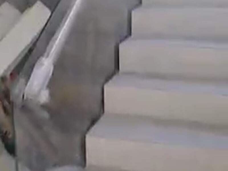 Vidrio templado y acero Almoloya del Río