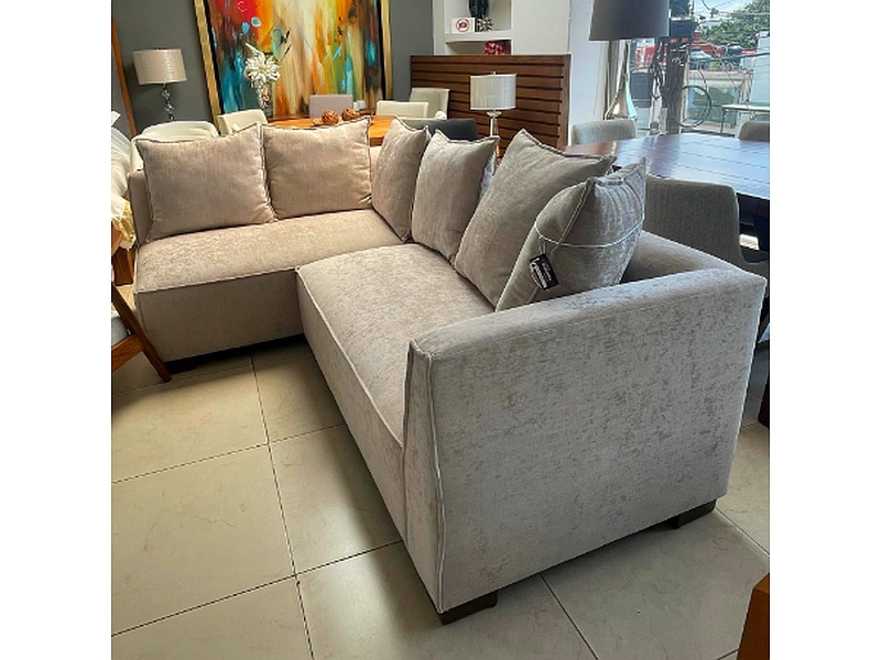 sofá esquinero beige Cuernavaca CASA MARANDA