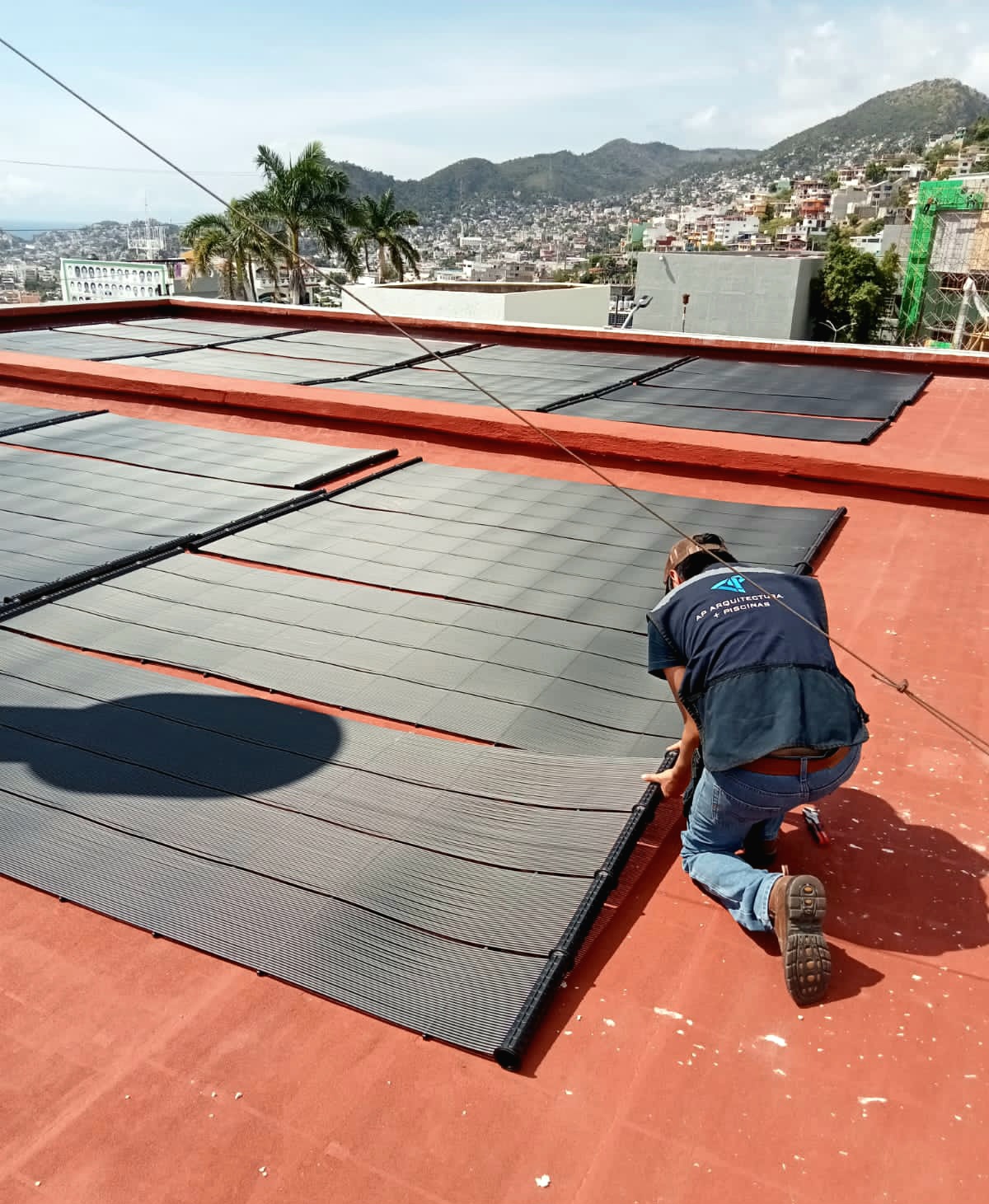 Instalacion de Paneles Solares para Calentamiento de Piscinas