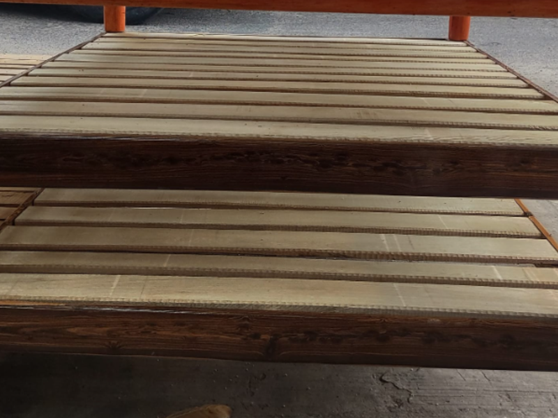 Baúl de madera DIY: un mueble multifuncional para exterior
