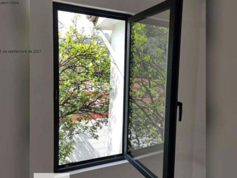 Ventana tipo abatible México