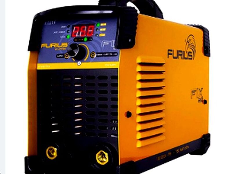INVERSOR MMA 110/220V 250A USO LIVIANO. 65 OCV FURIUS