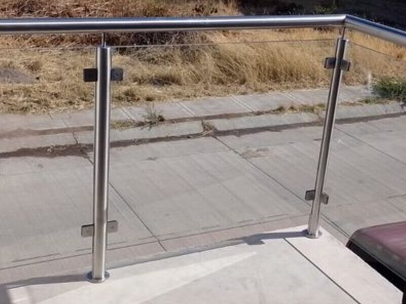 Barandal vidrio postes Aguascalientes