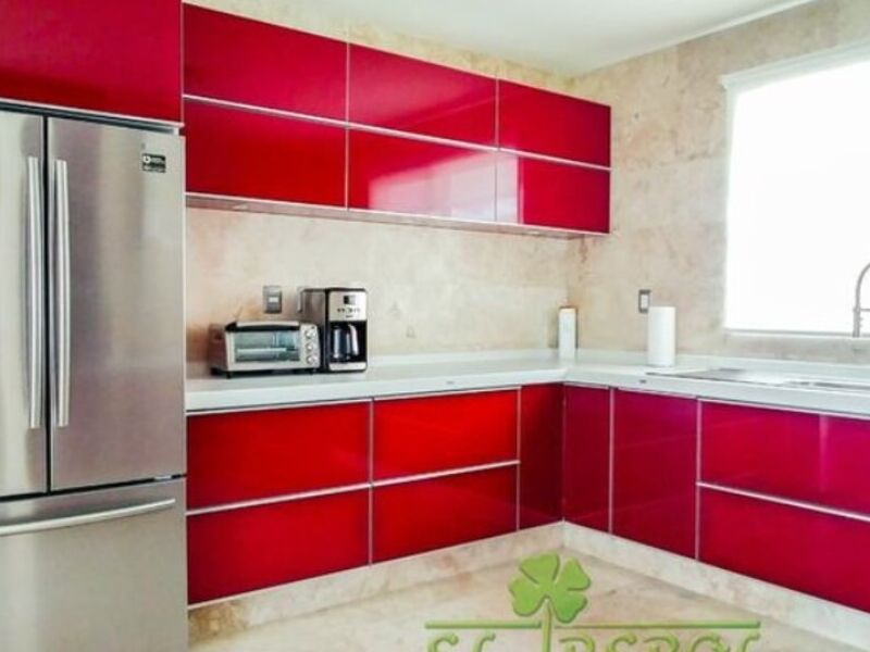 Cocina integral con puertas México