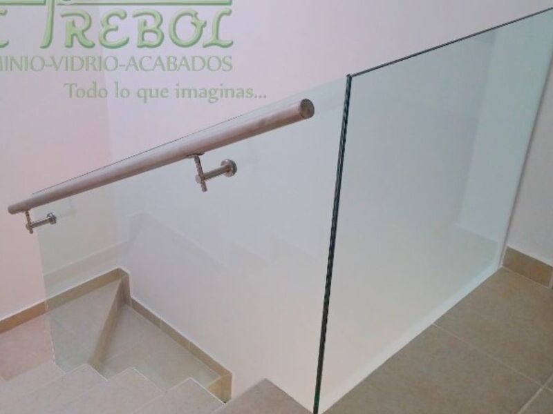Barandal de vidrio templado México