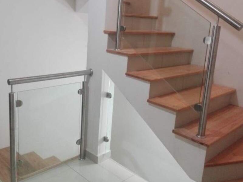 Barandal combinado cristal y aluminio México