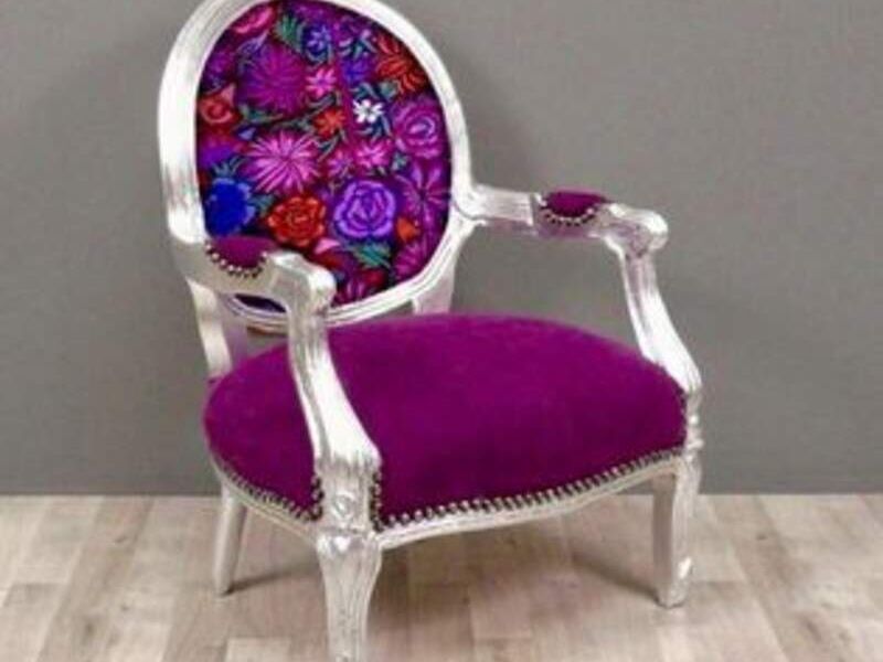 Silla Bordada Morada México