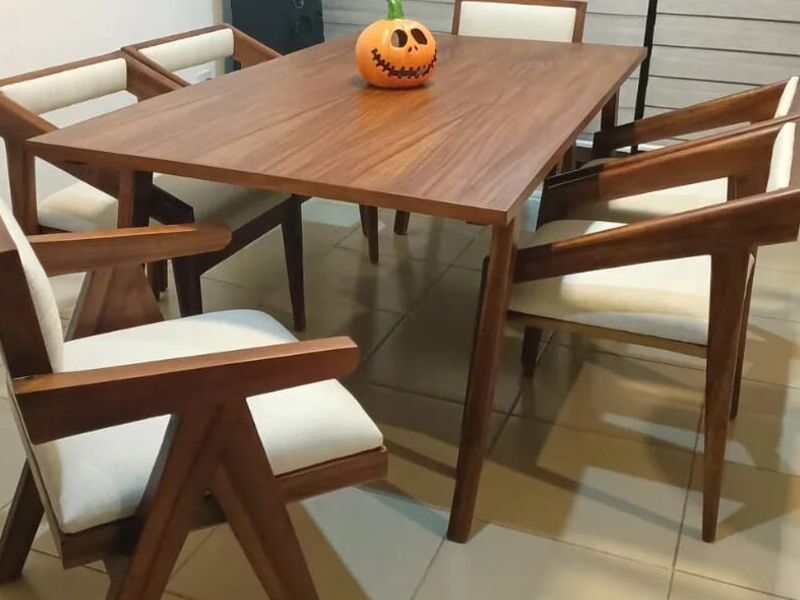 Mesa Maura Merida