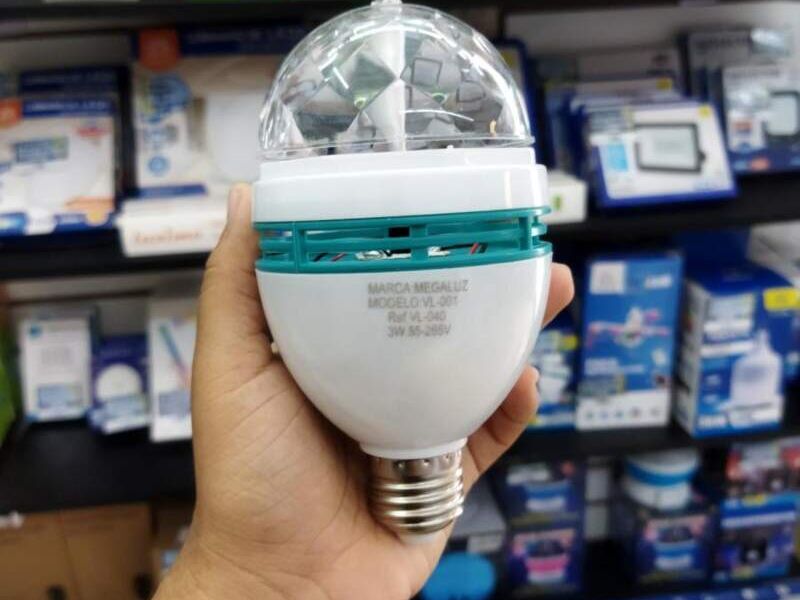 LAMPARA LED GIRATORIA Merida