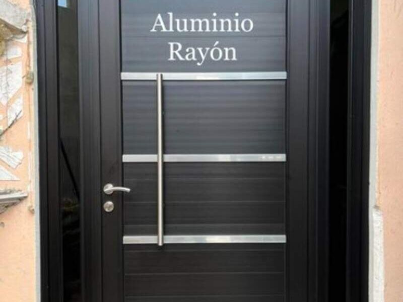 Puerta de aluminio Maravatío