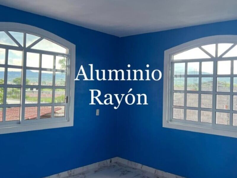 Ventana de aluminio cuadriculada Maravatío