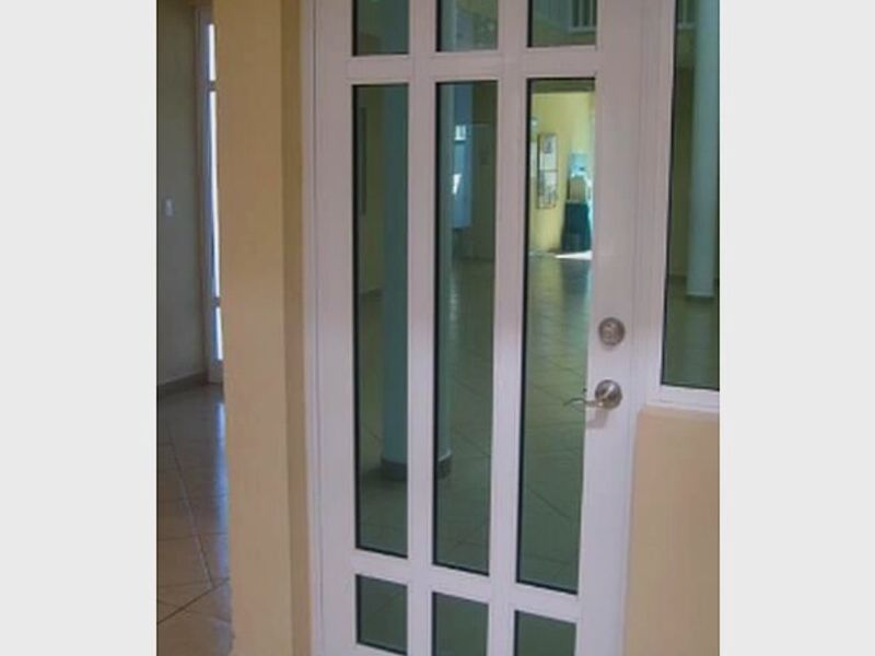 Puerta Aluminio Tampico